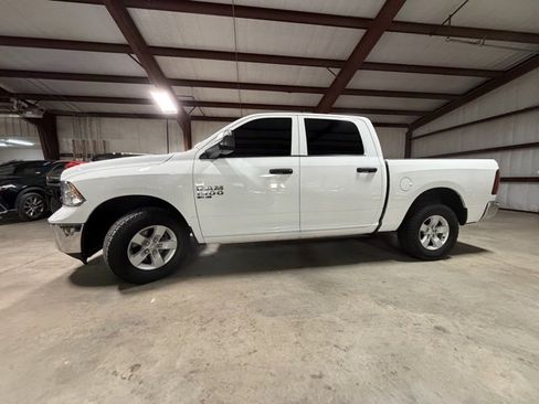 Used 2022 RAM 1500 Tradesman w/ Chrome Appearance Group image 4