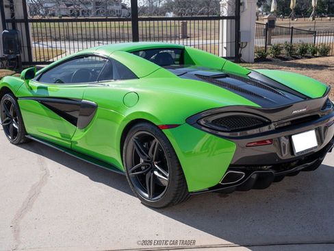 Used 2018 McLaren 570S Spider image 15