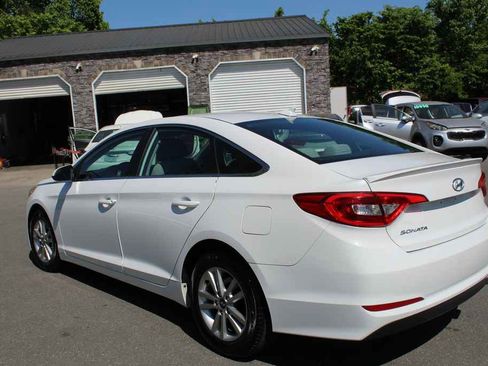 Used 2015 Hyundai Sonata SE w/ Option Group 09 image 8
