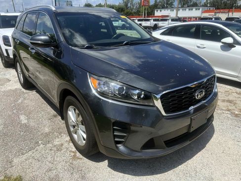 Used 2019 Kia Sorento AWD w/ LX Convenience Package image 3