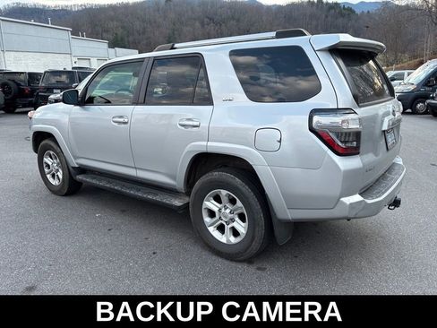 Used 2020 Toyota 4Runner SR5 Premium image 5