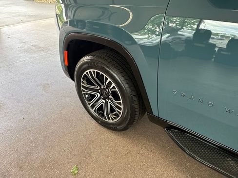 New 2026 Jeep Grand Wagoneer 4WD image 8