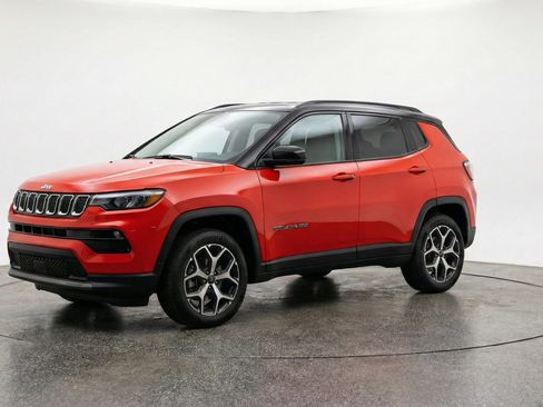 Used 2025 Jeep Compass Limited AWD/4WD image 3