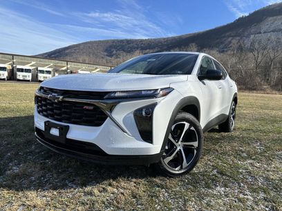 Used 2025 Chevrolet Trax RS w/ Driver Confidence Package