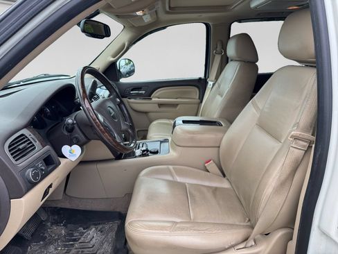 Used 2014 GMC Yukon XL Denali RWD image 18