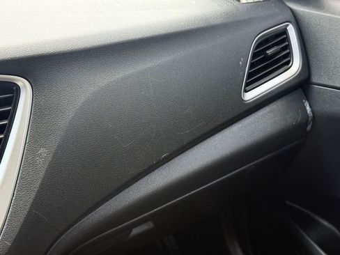 Used 2021 Hyundai Accent Limited FWD image 24
