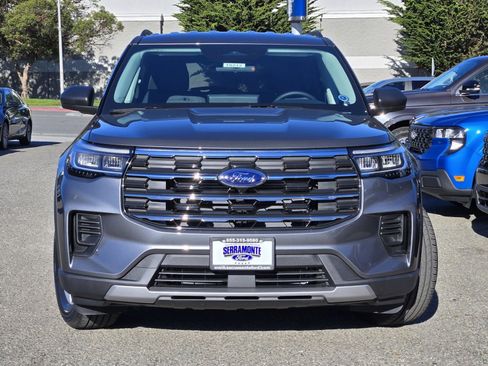 New 2026 Ford Explorer Active image 3