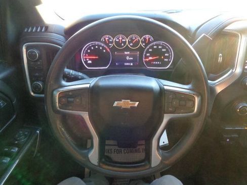 Used 2022 Chevrolet Silverado 2500 LT AWD/4WD image 15