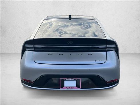 New 2026 Toyota Prius Plug-In Hybrid FWD image 8