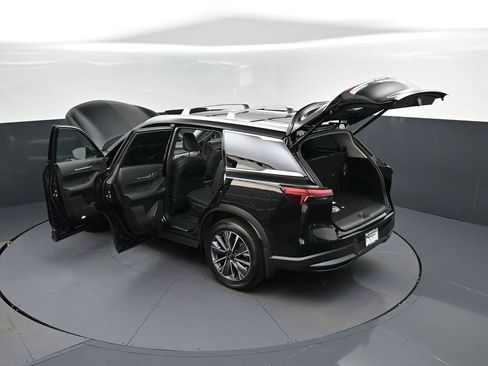 New 2026 INFINITI QX60 Luxe w/ Cargo Package image 2
