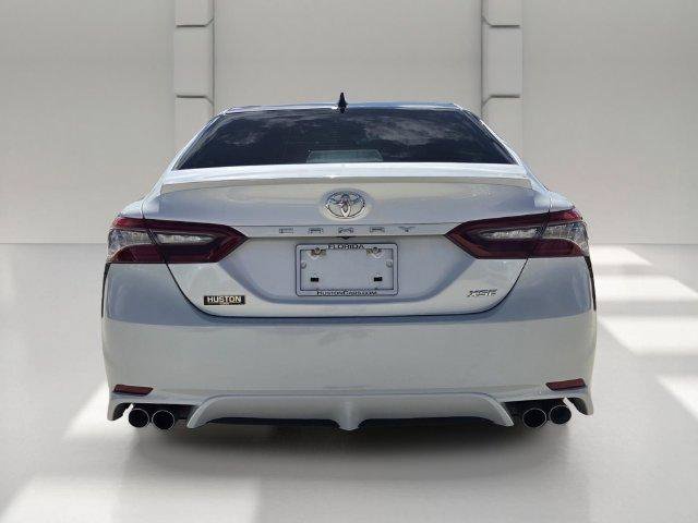Used 2021 Toyota Camry XSE FWD image 4