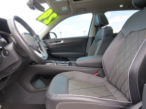 Used 2024 Volkswagen Atlas SEL Premium R-Line image 20