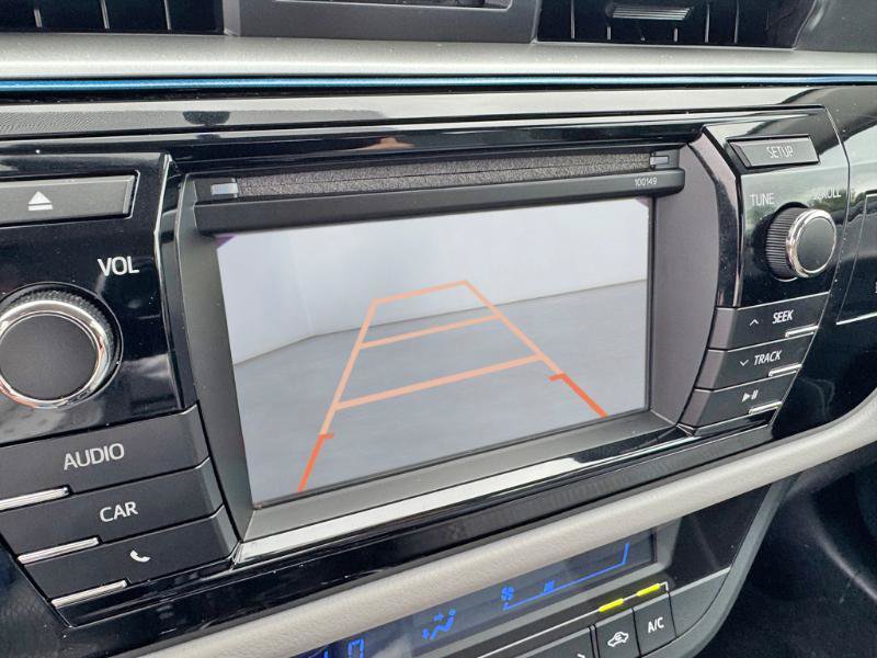 Used 2015 Toyota Corolla LE FWD image 14