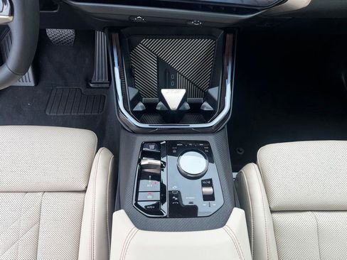 Certified 2025 BMW X3 xDrive30 w/ Convenience Package AWD/4WD image 16
