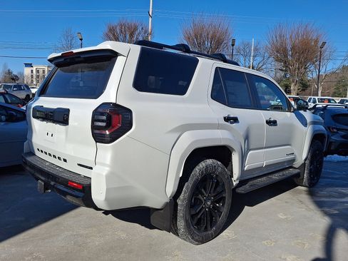 New 2026 Toyota 4Runner 4WD image 4