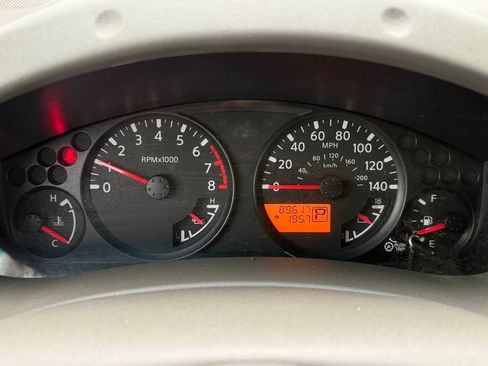 Used 2016 Nissan Frontier SV image 18