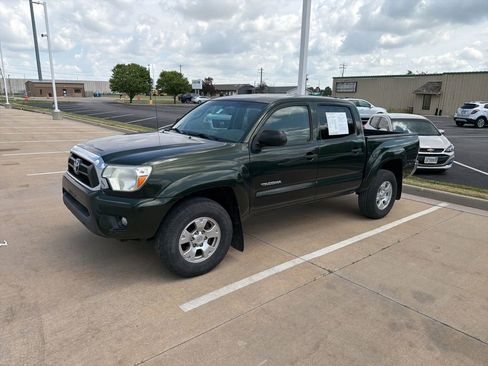 Used 2013 Toyota Tacoma 4x4 Double Cab w/ SR5 Pkg image 1