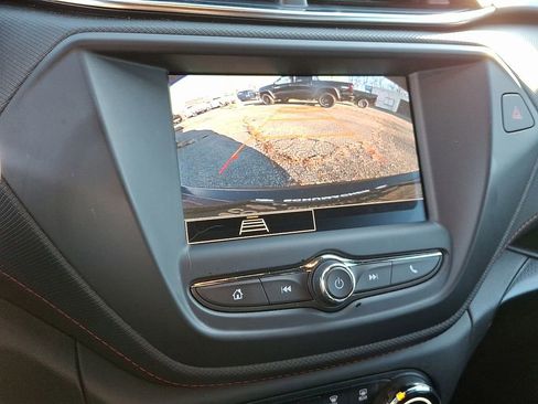 Used 2023 Chevrolet TrailBlazer RS image 23