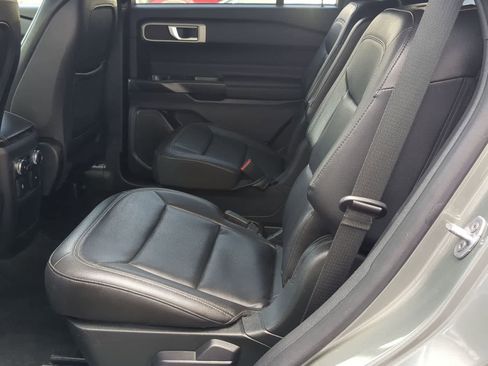 Used 2020 Ford Explorer XLT w/ Equipment Group 202A image 19