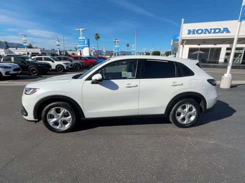 Certified 2024 Honda HR-V LX image 5