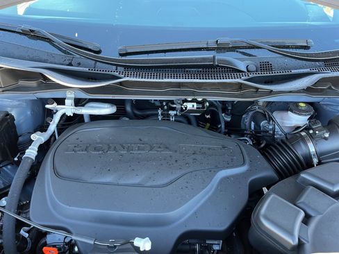 Used 2026 Honda Odyssey Elite image 14