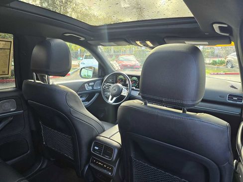 Used 2021 Mercedes-Benz GLS 450 4MATIC image 15