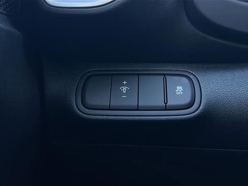 New 2026 Hyundai Venue SEL FWD image 30