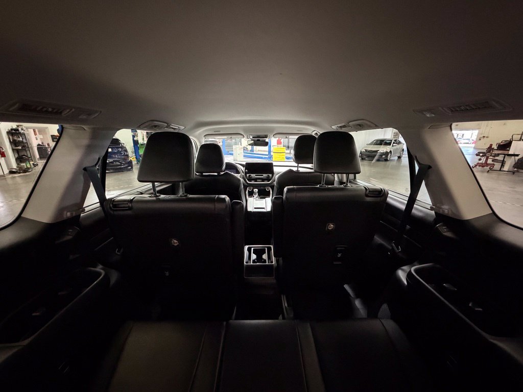 Used 2025 Toyota Grand Highlander AWD image 17