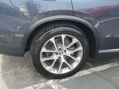 Used 2019 BMW X5 xDrive40i w/ Premium Package 2 AWD/4WD image 5