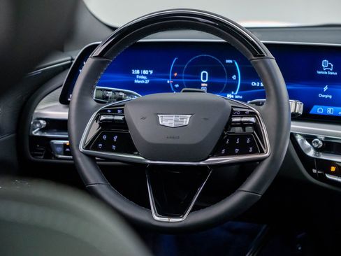 Certified 2025 Cadillac Lyriq Luxury w/ LPO, Floor Liner Package image 13