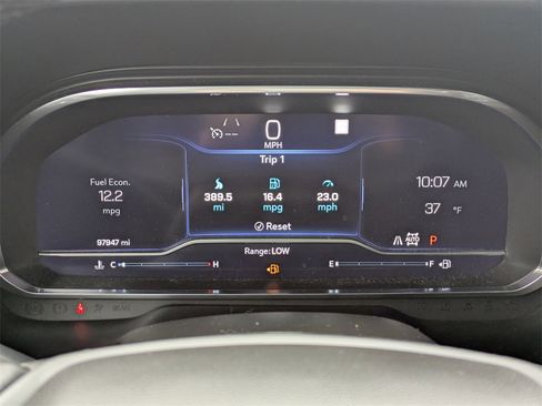 Used 2022 Chevrolet Suburban Premier image 26