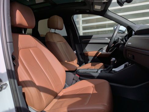 Used 2023 Audi Q3 2.0T Premium Plus w/ Premium Plus Package image 35