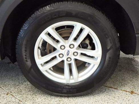 Used 2023 Ford Explorer XLT w/ Equipment Group 202A image 16