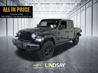 Used 2023 Jeep Gladiator Sport AWD/4WD video 1