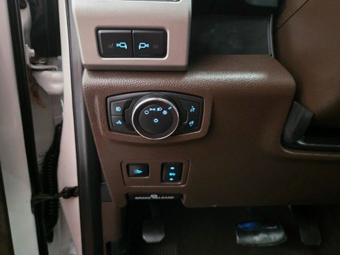 Used 2019 Ford F250 King Ranch w/ King Ranch Ultimate Package image 39