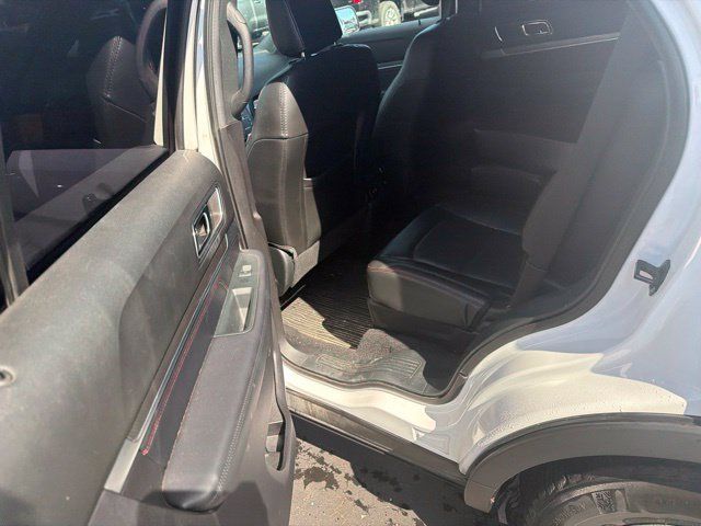 Used 2018 Ford Explorer Sport w/ Equipment Group 401A AWD/4WD image 13