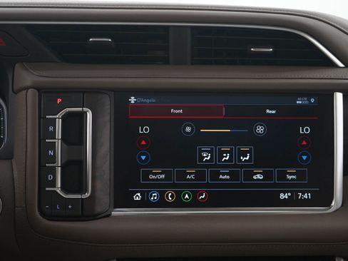 Used 2021 GMC Yukon Denali w/ Denali Ultimate Package AWD/4WD image 21