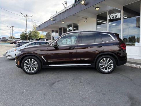 Used 2018 BMW X3 xDrive30i w/ Executive Package AWD/4WD image 3