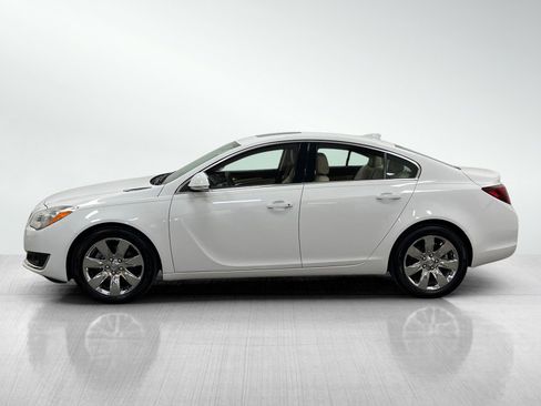 Used 2016 Buick Regal image 3