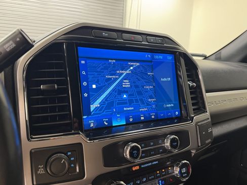Used 2022 Ford F250 Lariat w/ Lariat Ultimate Package AWD/4WD image 21