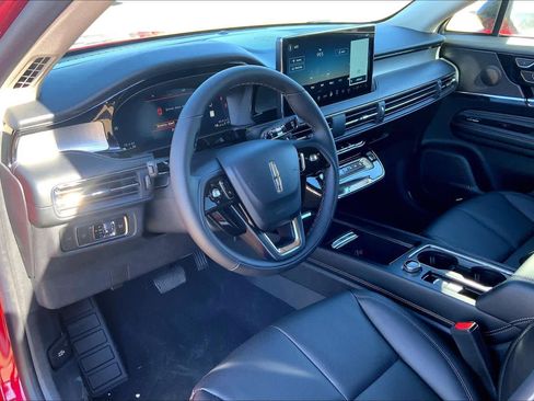 New 2026 Lincoln Corsair Premiere image 8