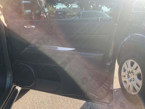 Used 2016 Jeep Compass High Altitude image 12
