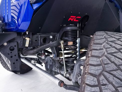 Used 2019 Jeep Wrangler Unlimited Sport S image 3