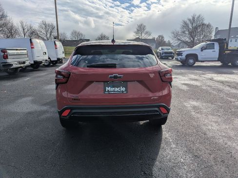 New 2026 Chevrolet Trax RS w/ Driver Confidence Package image 10