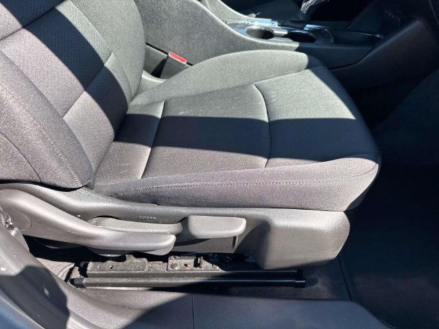 Used 2024 Chevrolet Malibu LT FWD image 16