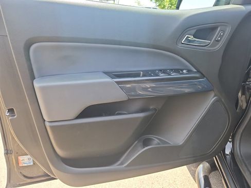 Used 2022 Chevrolet Colorado Z71 w/ Safety Package RWD image 20