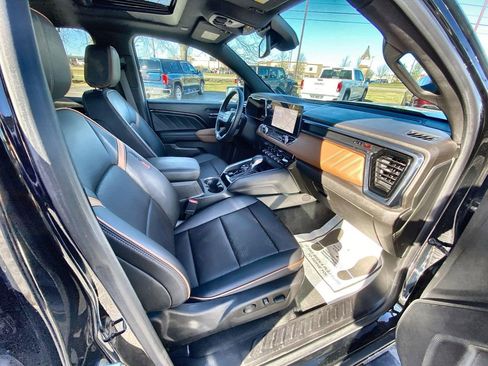 Used 2023 GMC Canyon AT4 w/ AT4 Premium Package image 28