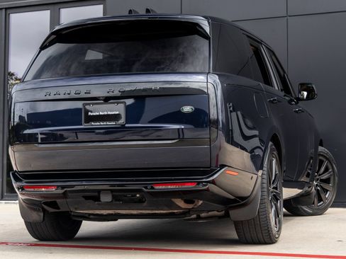 Used 2023 Land Rover Range Rover Long Wheelbase SE AWD/4WD image 8
