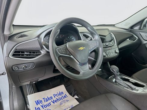 Used 2024 Chevrolet Malibu LT image 9