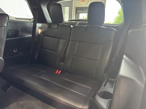 Used 2025 Ford Explorer ST w/ Sun And Sound Package AWD/4WD image 12
